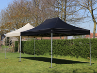 Toutes les tentes Solid 40 sont disponibles en noir, écru, blanc, sable, bleu marine et vert