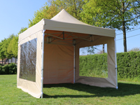 Tente pliante avec fenêtres